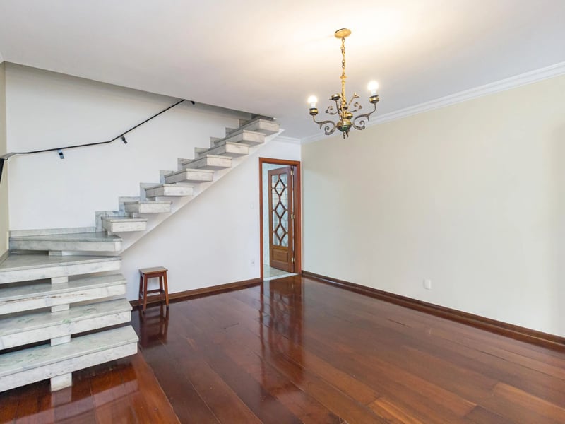 Sobrado à venda com 117 m² na Chácara Mafalda
