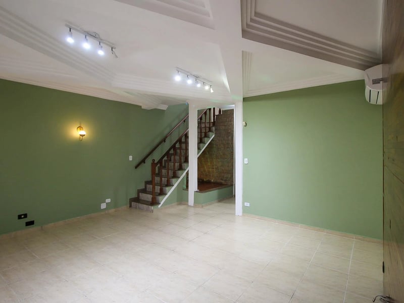 Sobrado com 4 quartos para alugar ou comprar
