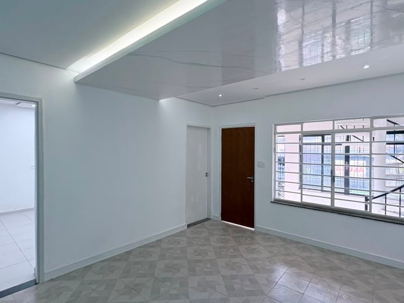 Sobrado com 4 quartos para alugar