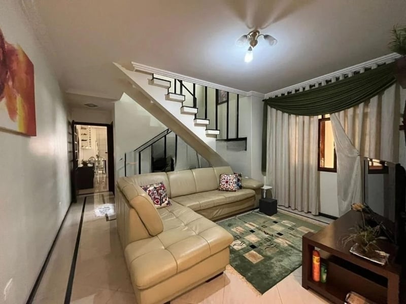 Sobrado com 4 quartos à venda