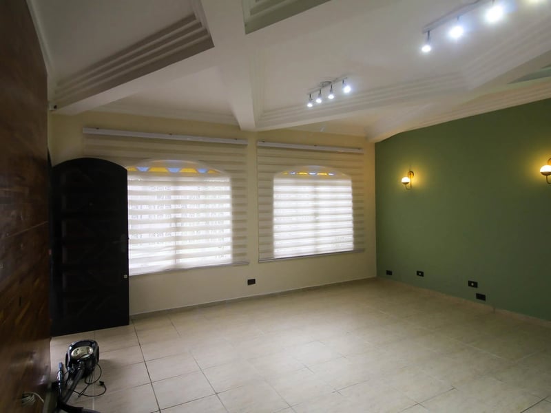 Sobrado com 4 quartos para alugar ou comprar