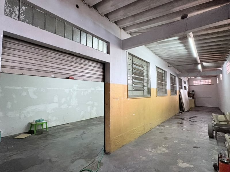 Galpão com 240 m² para alugar na Vila Regente Feijó