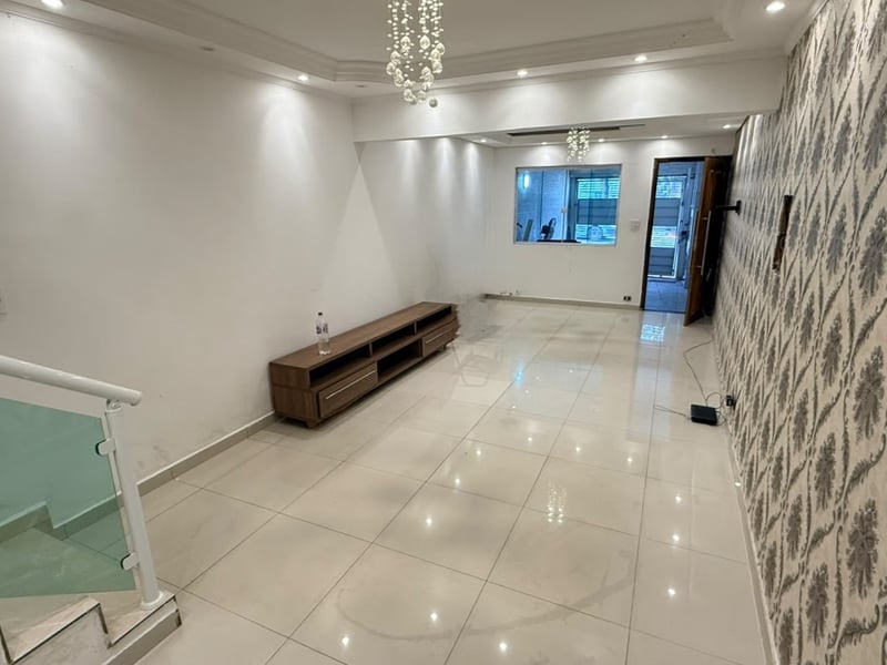 Sobrado com 3 quartos à venda