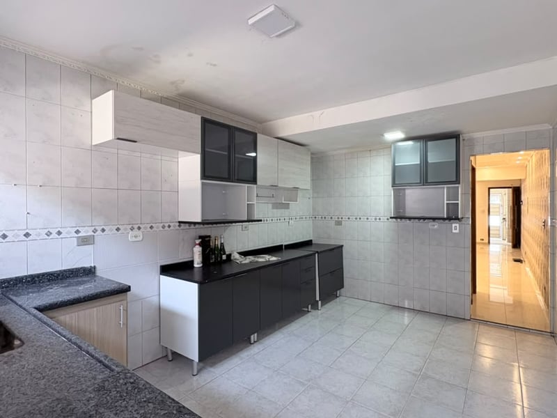 Sobrado com 3 quartos à venda
