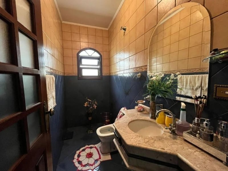 Sobrado com 4 quartos à venda