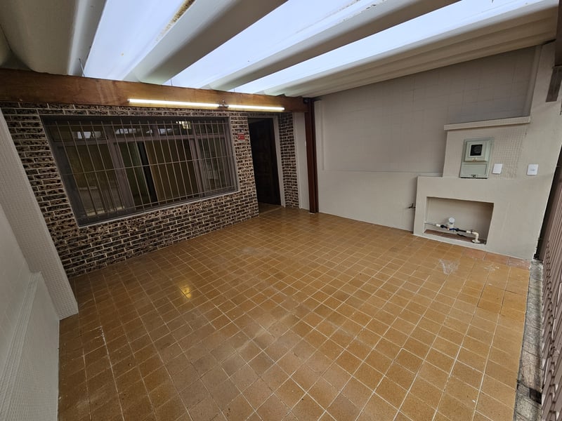 Casa com 2 quartos para alugar