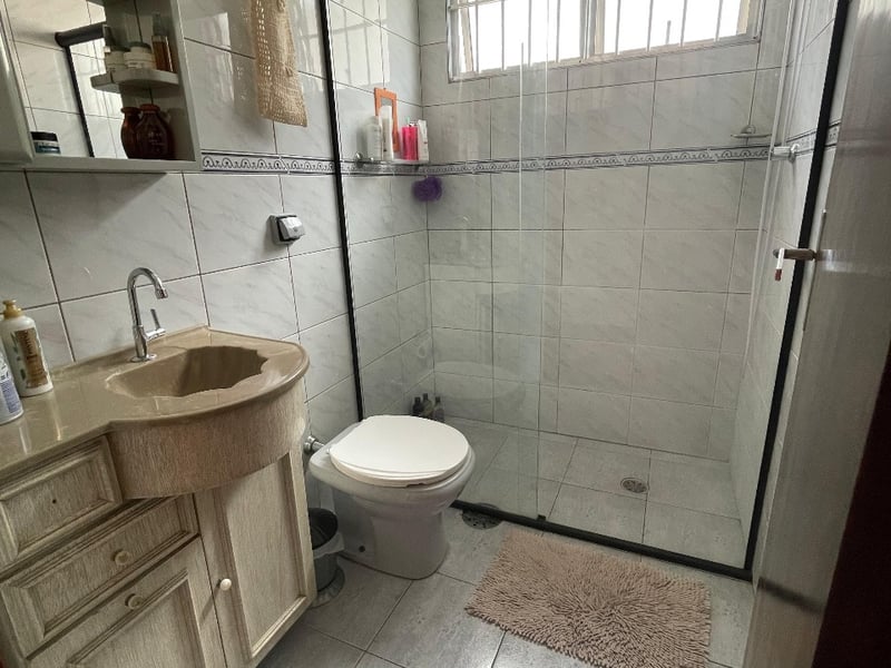 Casa com 2 quartos à venda