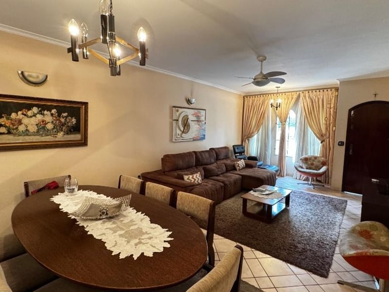 Sobrado Residencial
