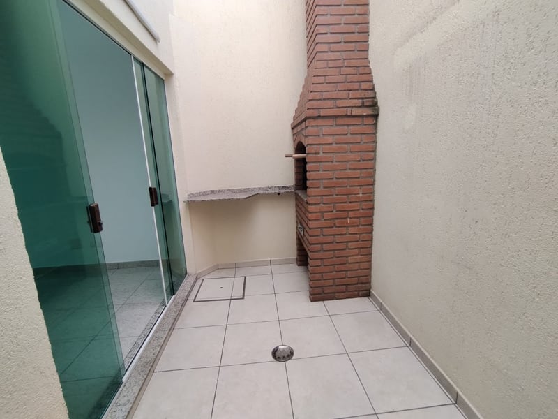 Sobrado com 3 quartos à venda