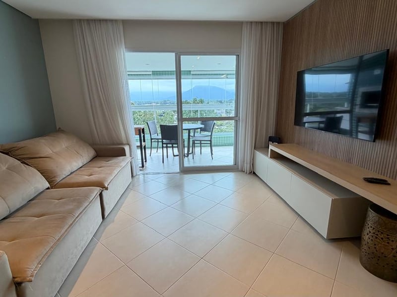 Sala com acesso à varanda