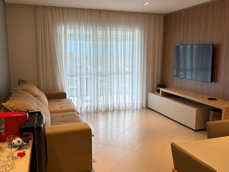 Sala de TV com varanda