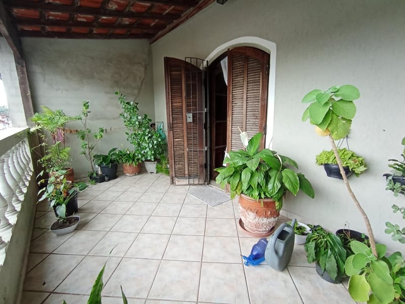 Casa com 2 quartos à venda