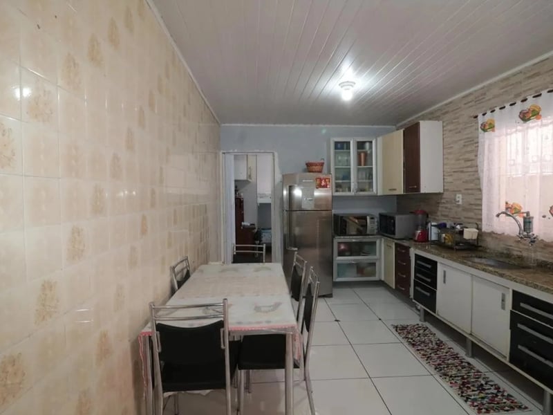 Casa com 4 quartos à venda