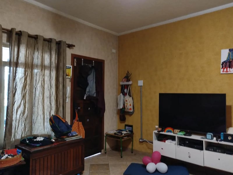 Casa com 2 quartos à venda