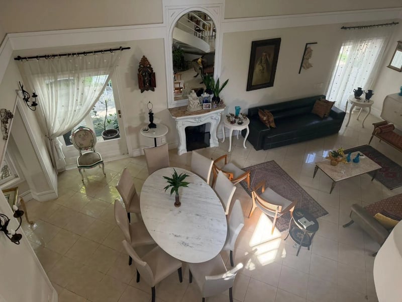 Casa com 4 quartos à venda