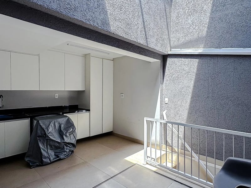 Casa com 4 quartos à venda