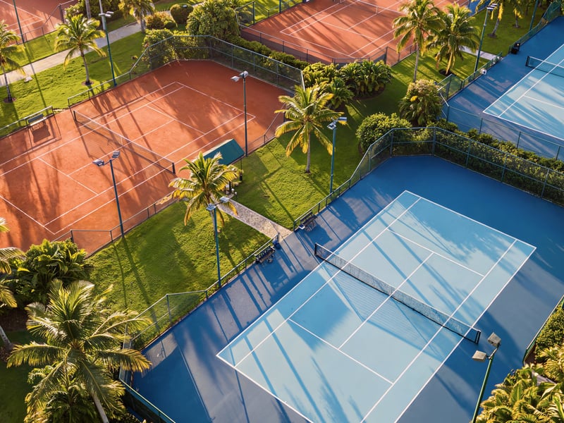 GUE_92_Voo_Quadras_Tenis_EF.jpg