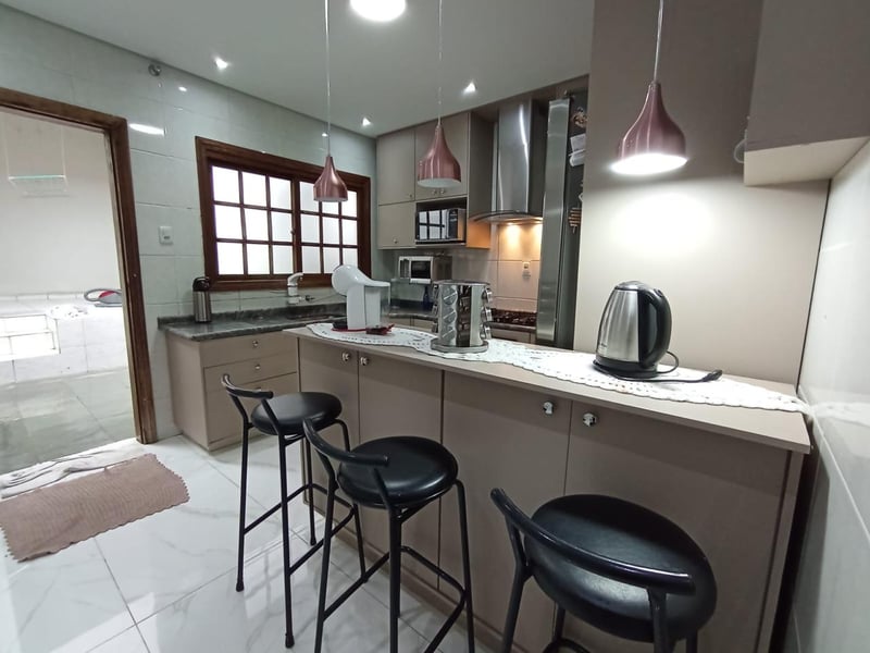 Casa com 2 quartos à venda