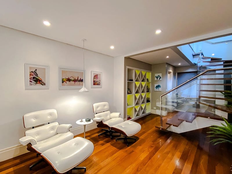 Casa com 4 quartos à venda