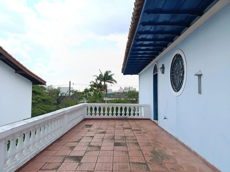 Casa com 4 quartos à venda