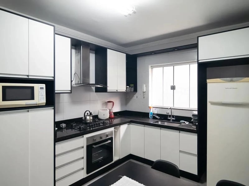Casa com 2 quartos à venda