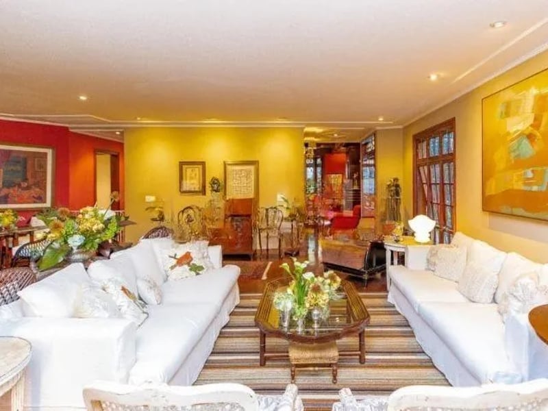 Casa com 5 quartos à venda