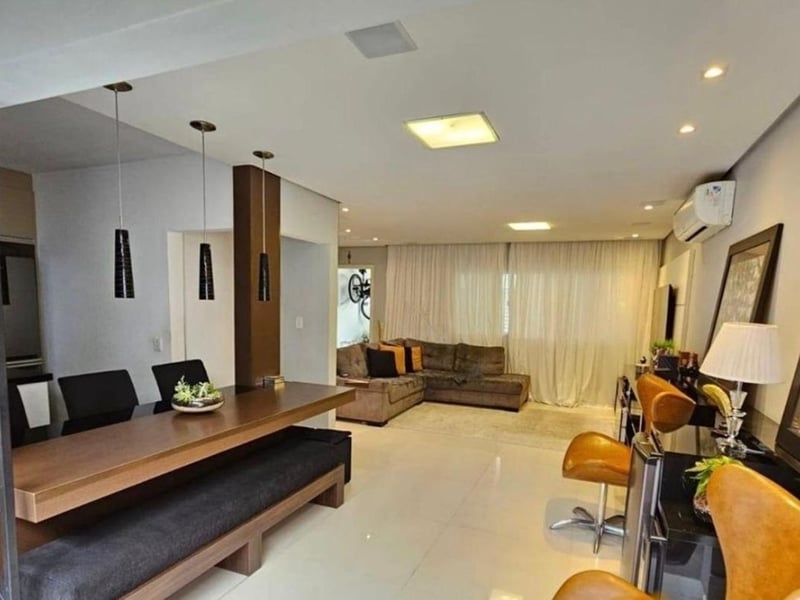 Casa com 3 quartos à venda