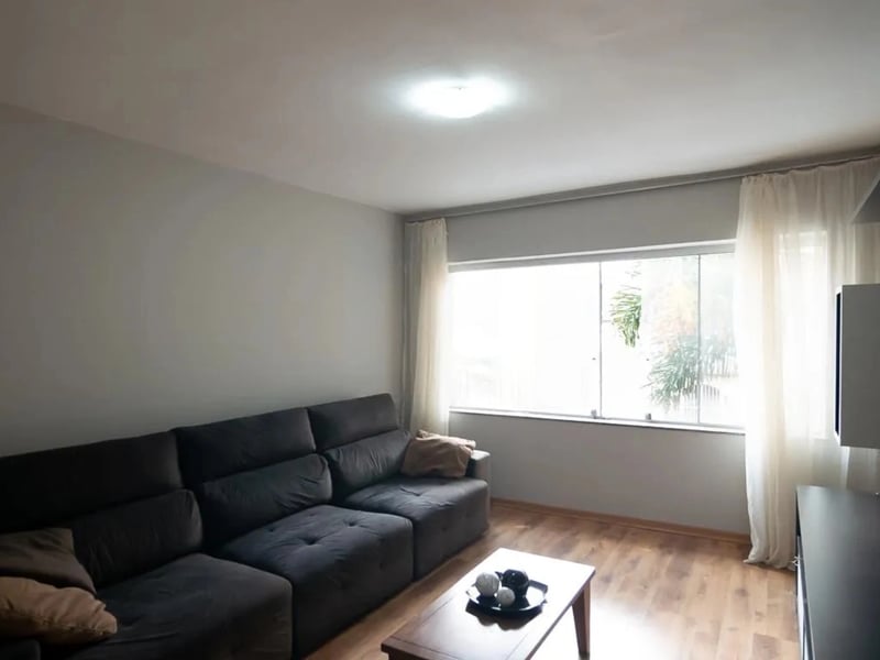 Casa com 2 quartos à venda