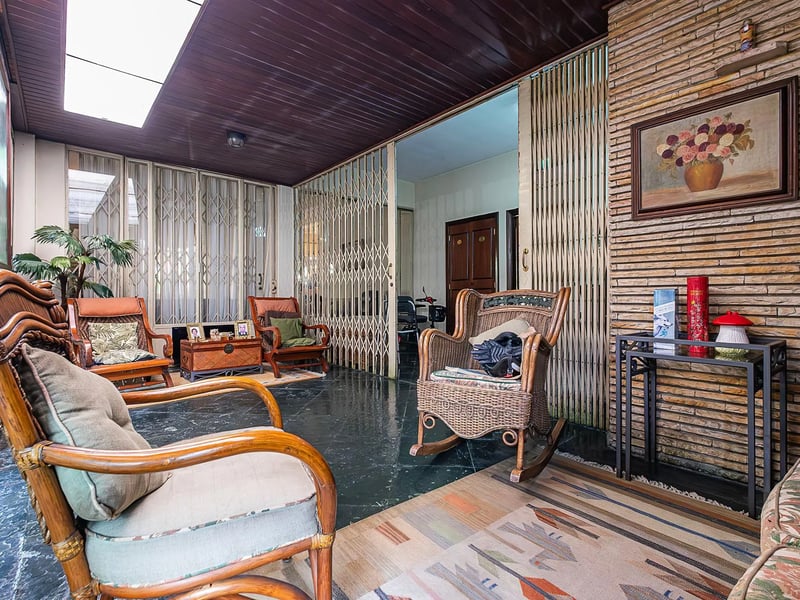 Casa com 4 quartos à venda
