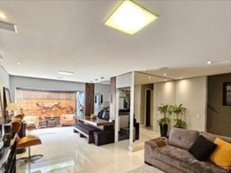 Casa com 3 quartos à venda