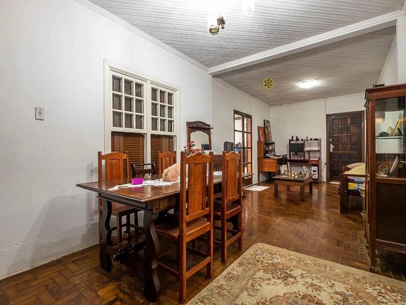 Casa com 4 quartos à venda