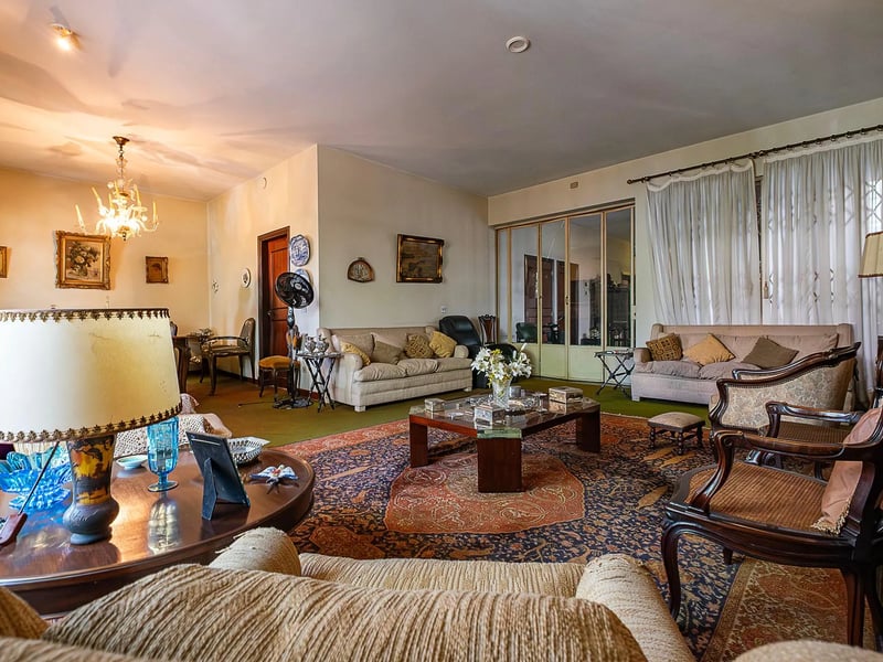 Casa com 4 quartos à venda