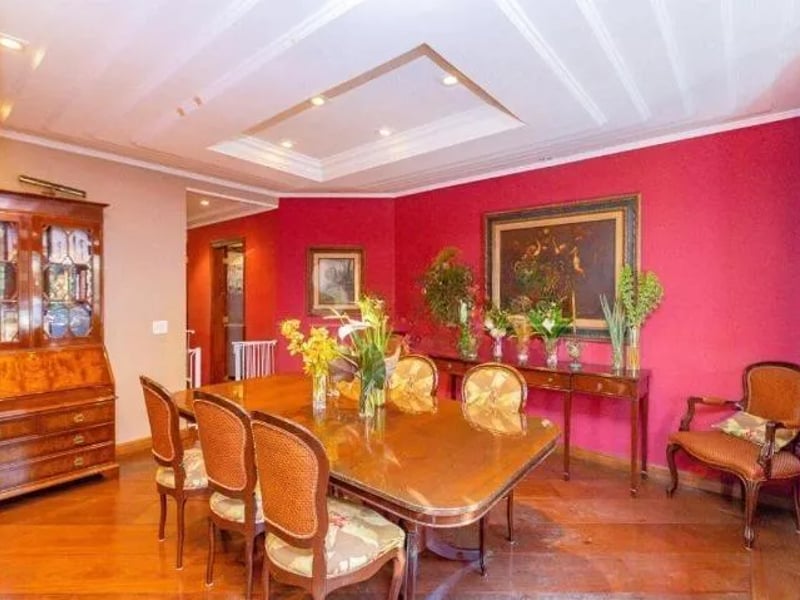 Casa com 5 quartos à venda