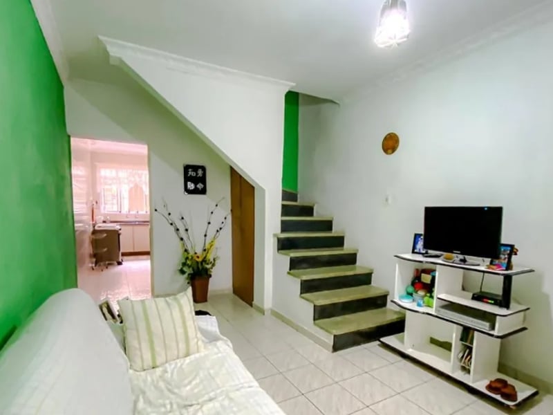 Casa com 2 quartos à venda