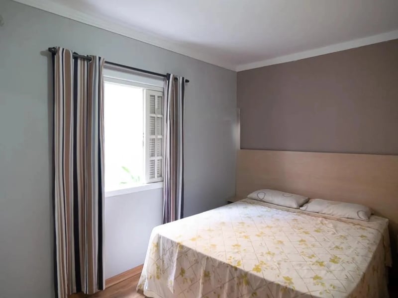 Casa com 2 quartos à venda