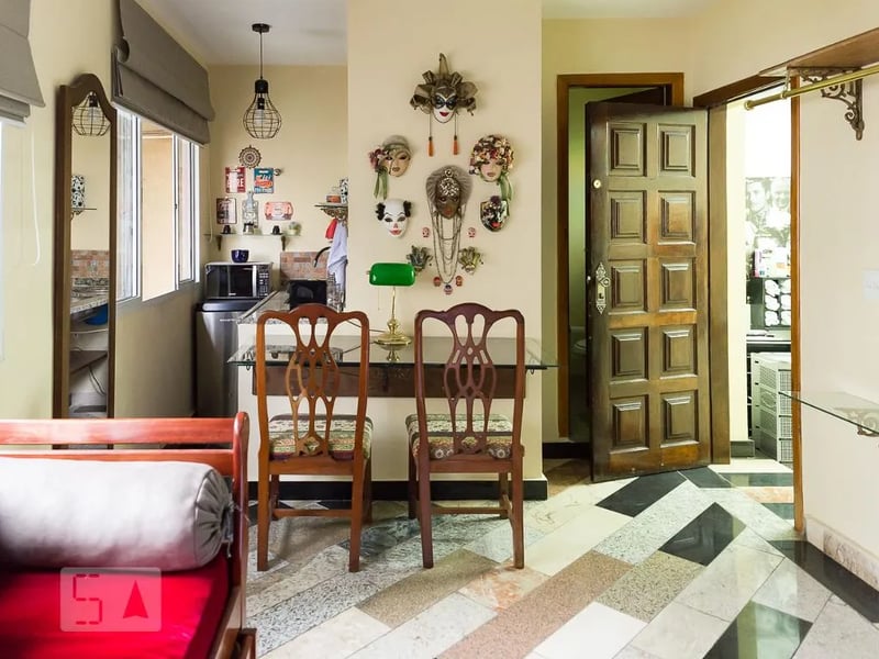 Casa com 8 quartos à venda