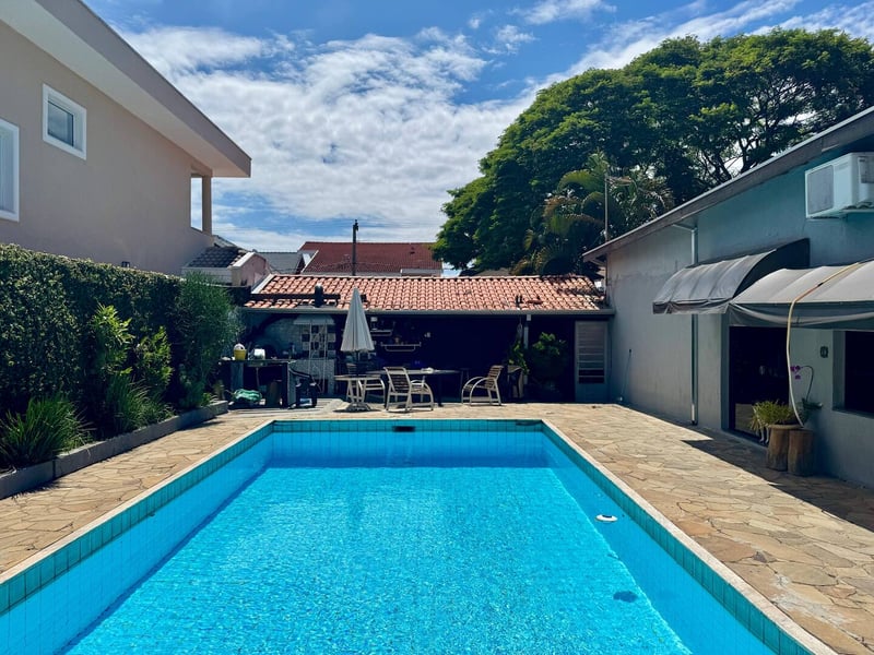 Casa Terrea no Condomínio Colinas com edícula