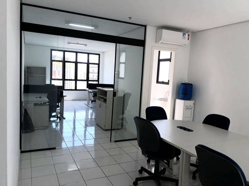 Sala Comercial Mobiliada no Jd. Aquárius