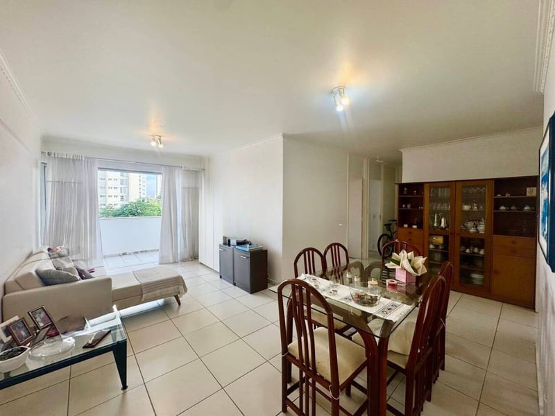 Apartamento com 3 dorm. e 1 suíte em plena Vila Adyana